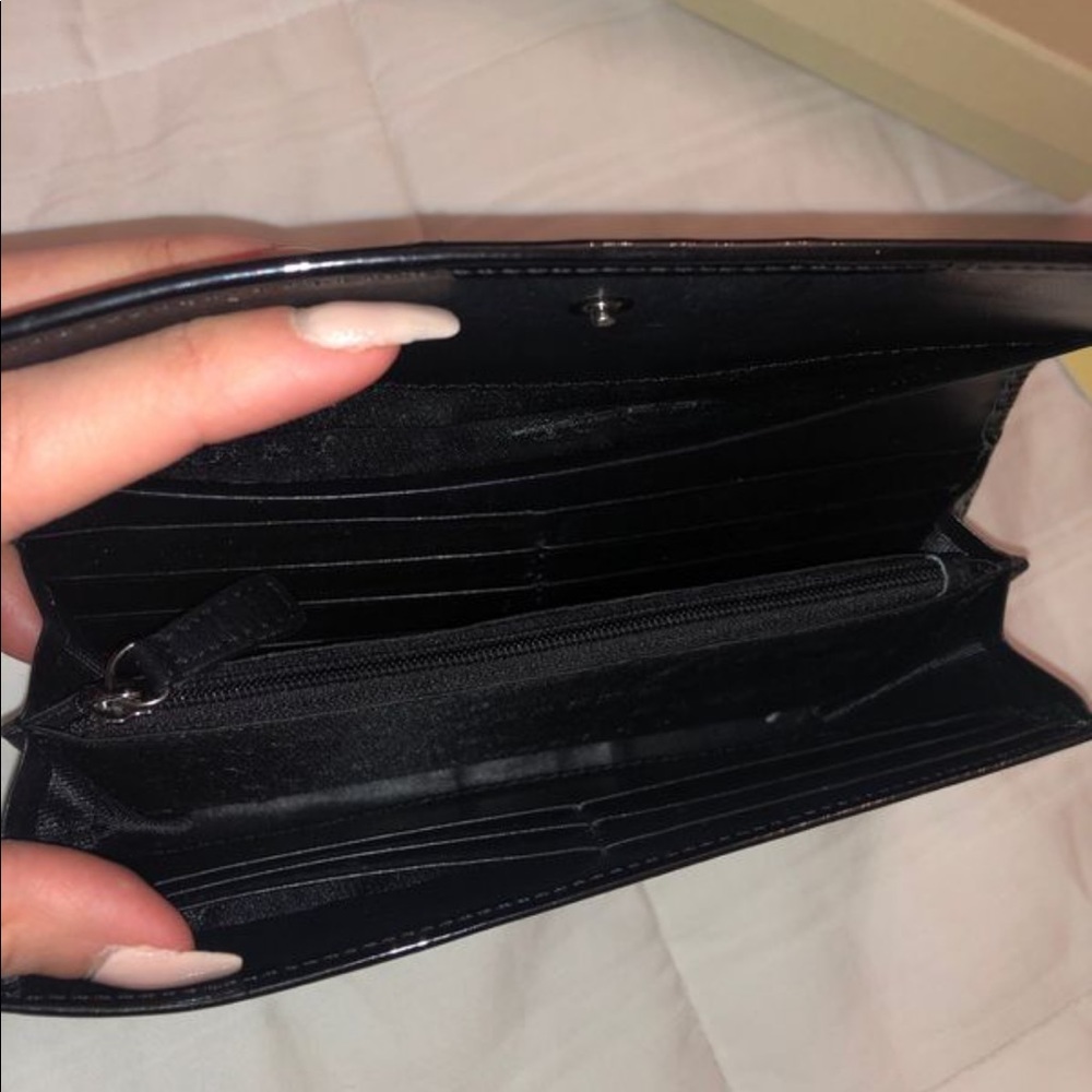 Burberry Authentic Wallet - Picture 3 of 6